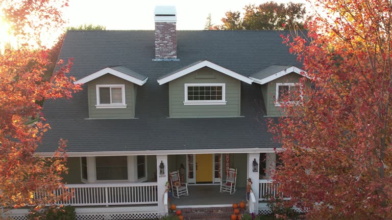 Best Roof Maintenance and Cleaning  in Marshalltown, IA